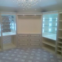 Гардеробная комната в классическом стиле